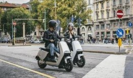 雅迪新款爆料视频播放,科技升级，引领绿色出行新潮流